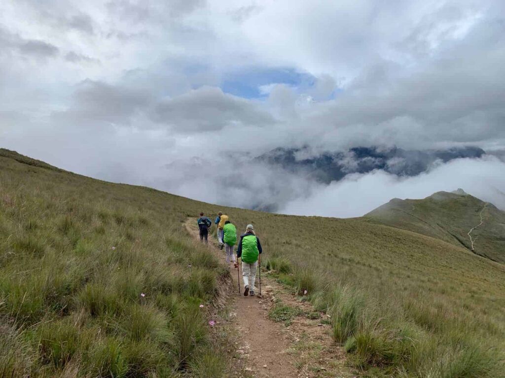 Alternative trek with short inca trail to Machu picchu